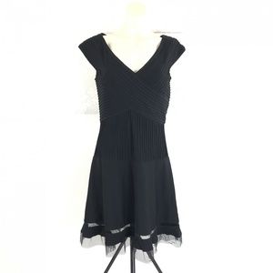 Tadashi Shoji V-Neck Tulle Hem Trim Fit & Flare  M